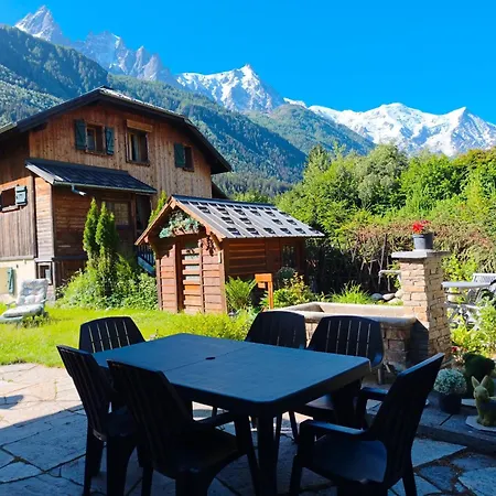 Le Jardin Des Vardesses - By Care Concierge Chalet